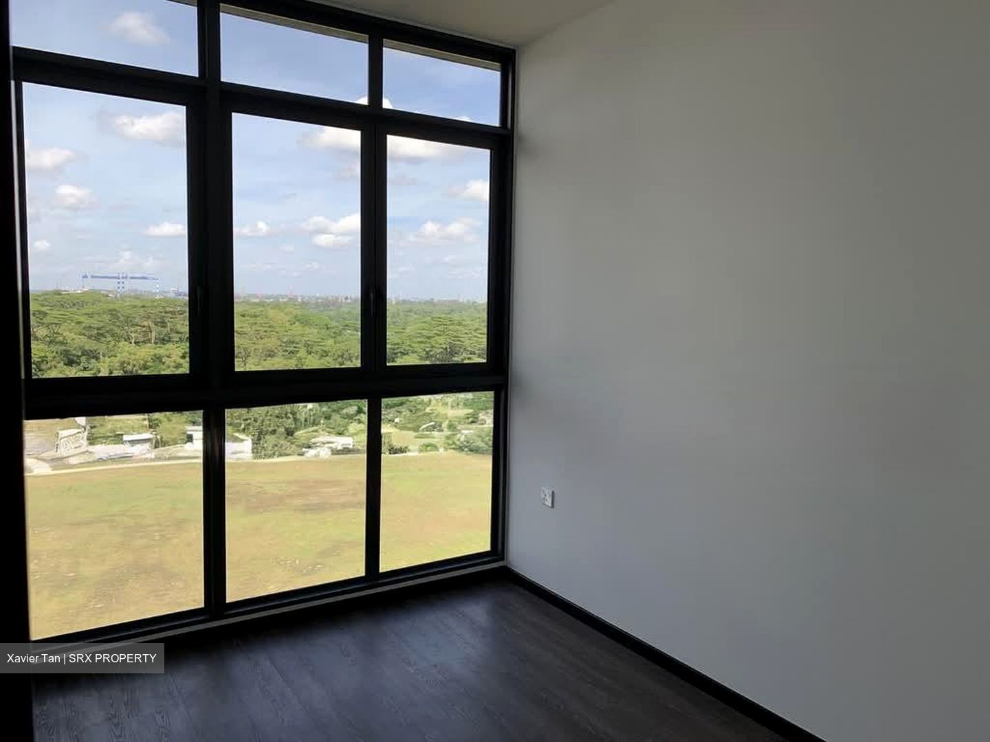 Symphony Suites (D27), Condominium #577220381